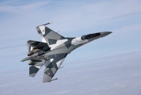 Страховитият изтребител Су-35