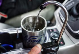 Ford превръща водата от автоклиматика в питейна